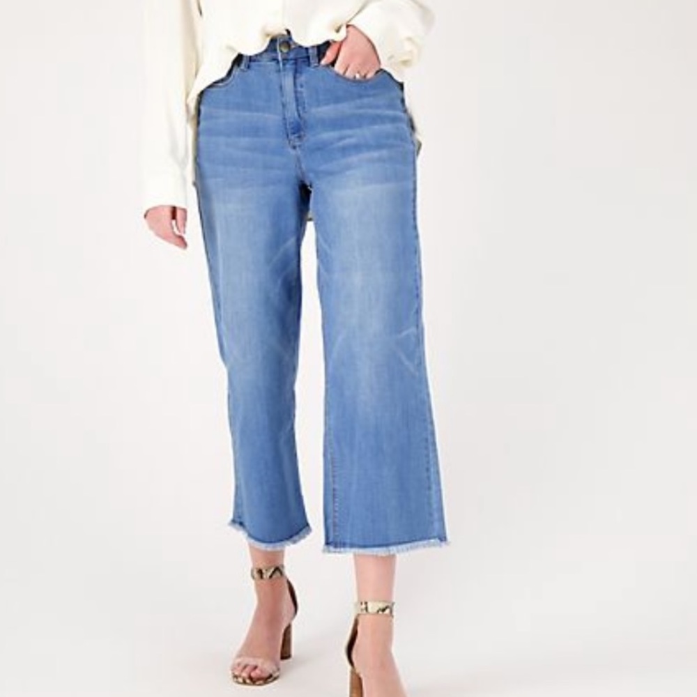 Susan Graver wide leg cropped jean with frayed hem